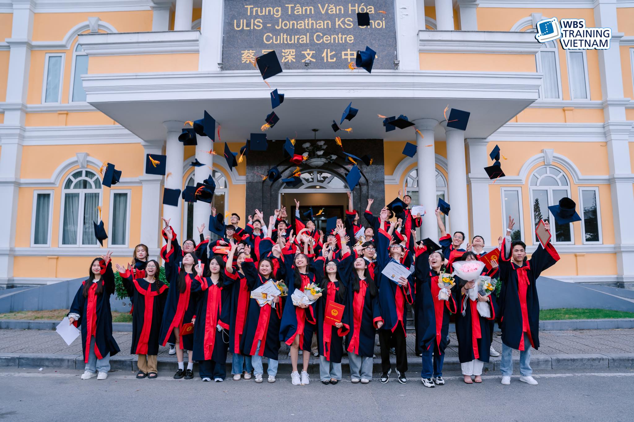 Lễ tốt nghiệp 2025