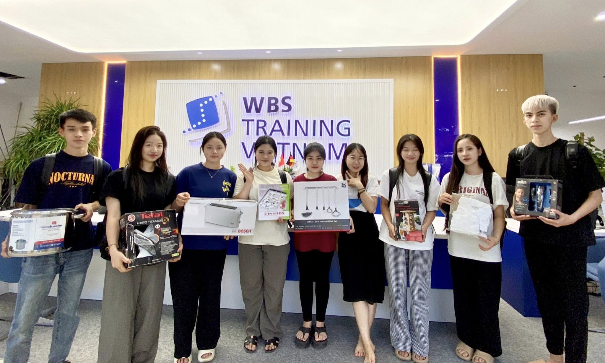 Chương trình bốc thăm trúng thưởng của WBS Training Vietnam