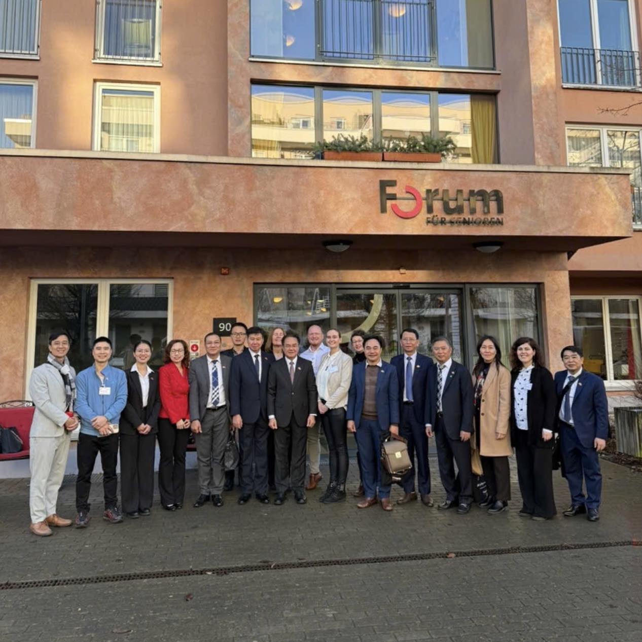 Diễn đàn Hợp tác Việt Nam - Áo về lao động có tay nghề và đào tạo nghề