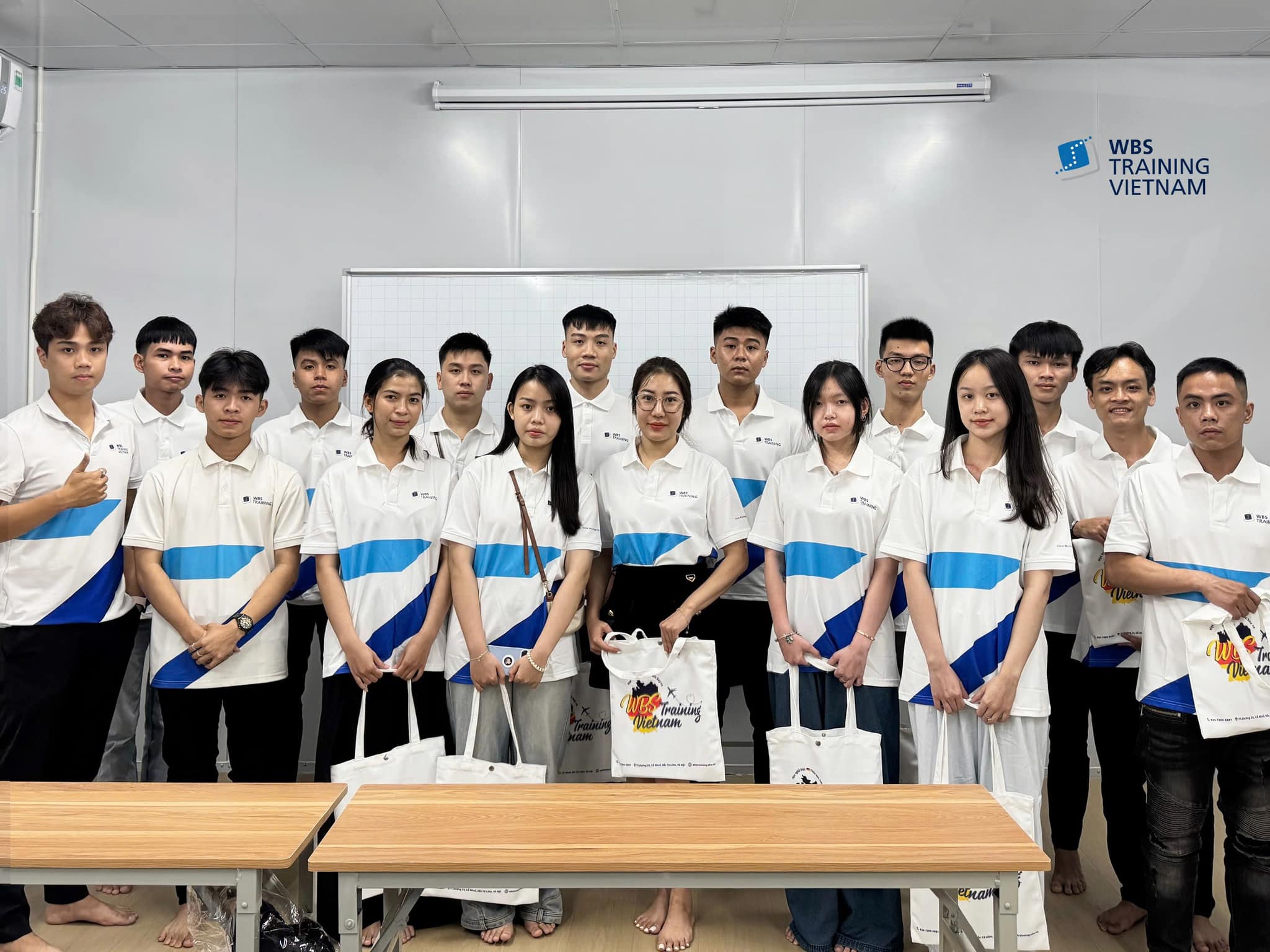 lớp khai giảng tiếng Đức A1 tại WBS
